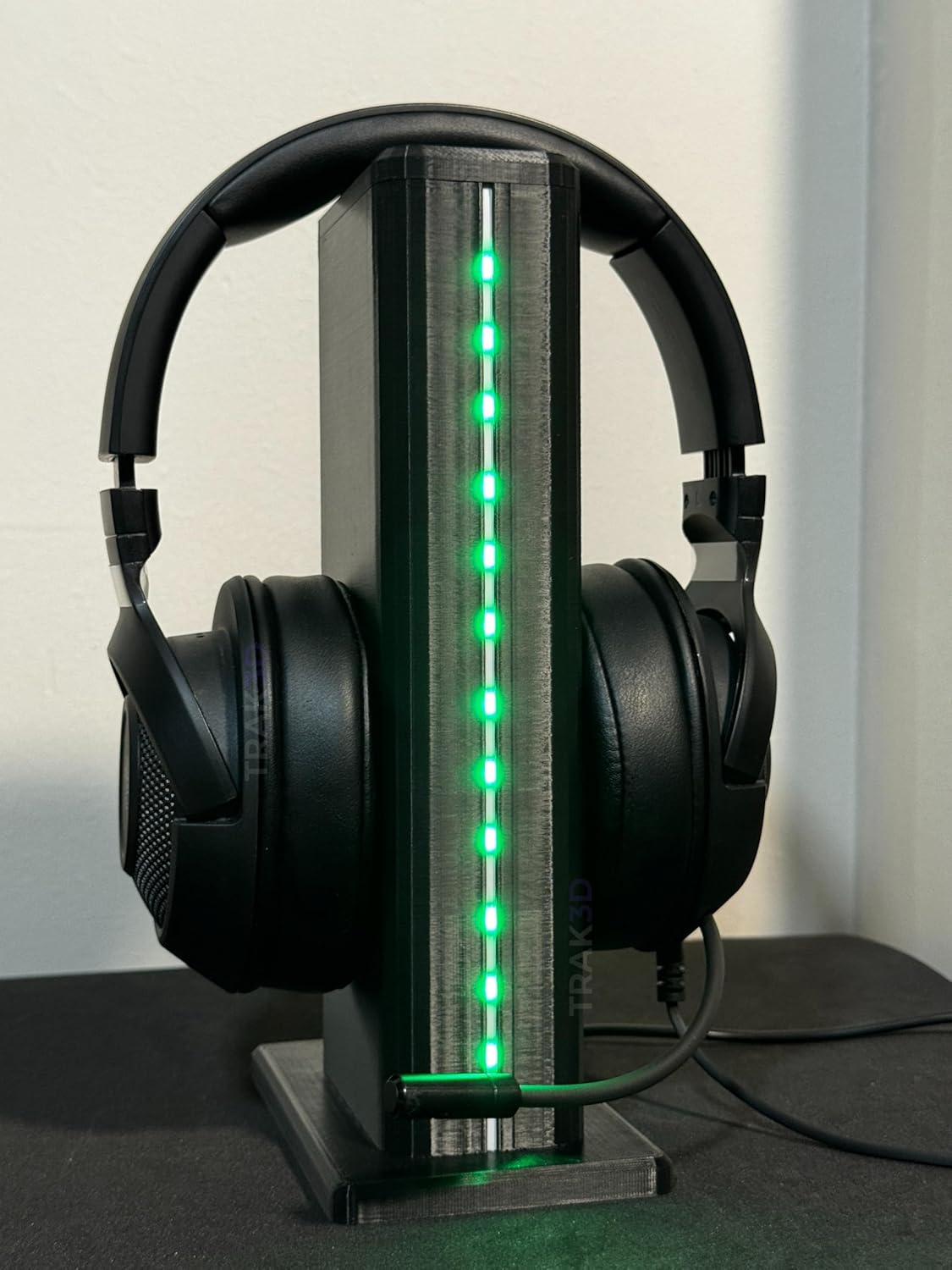 X1 – RGB Işıklı Gaming Kulaklık Standı | Remote Controller, USB Güç Bağlantılı, Masaüstü Kulaklık Standı, Dayanıklı Oyun Kulaklığı Tutucu, PC Oyuncu Kulaklık Aksesuarı için Premium Tasarım