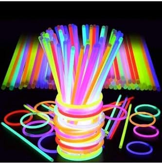 100 Ultra Parlak Parlayan Çubuklar Bilezikler ve Kolyeler - Karanlıkta Birinci Sınıf Parti Malzemeleri ve Süslemeleri - Fosforlu Çubuk - Fosforlu Bileklik - Glow Stick