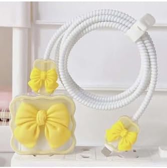 (3566) Şarj Aleti Kılıfı & Kablo Koruyucu Set – 18W/20W Uyumlu | Kurdele Figürlü Adaptör Kılıfı, Kablo Düzenleyici, Şarj Ucu Koruyucu Set (Sarı)