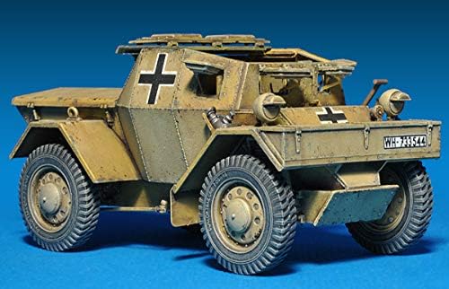 Alternative view of Miniart 35082 – hafif Pzkpfwg MK. I 202 (e) with Crew Dingo MK. I