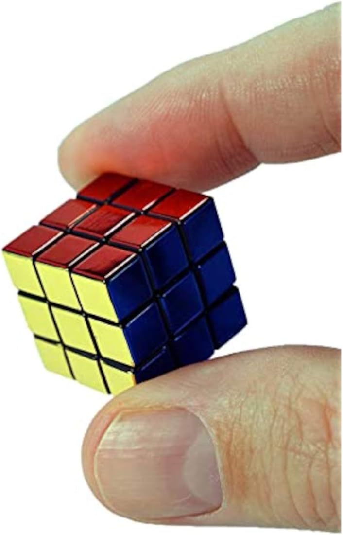 World's Smallest Toys Dünyanın en küçük rubik