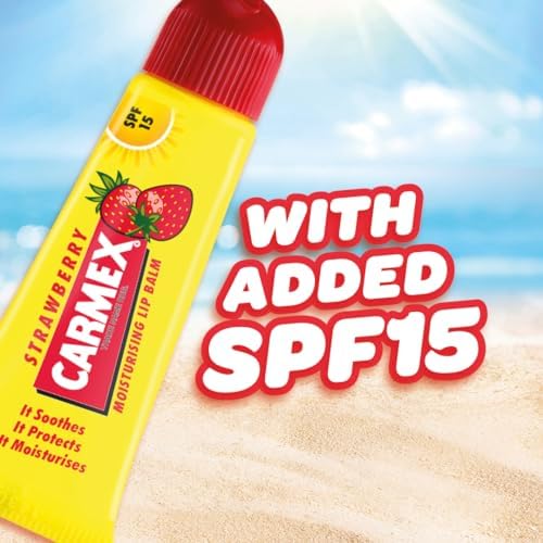 Alternative view of Carmex Strawberry Moisturising Dudak Balmı Tube 10 G 10 G
