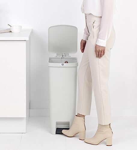 Alternative view of Stepup Açık Gri Plastik Pedallı Çöp Kutusu 40L