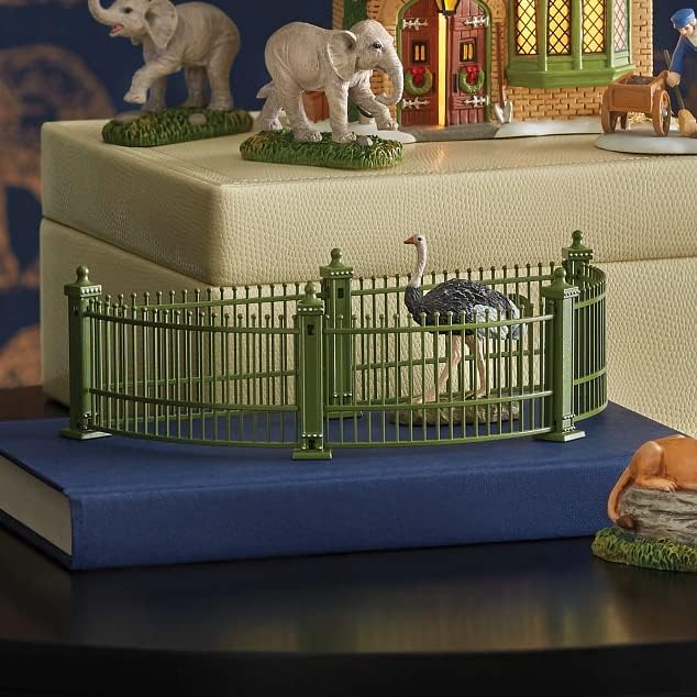 Alternative view of Department 56 Dickens Köy Aksesuarları Zooloji Bahçeleri Minyatür Eskrim Heykelcik Seti, 5,5 cm, Yeşil
