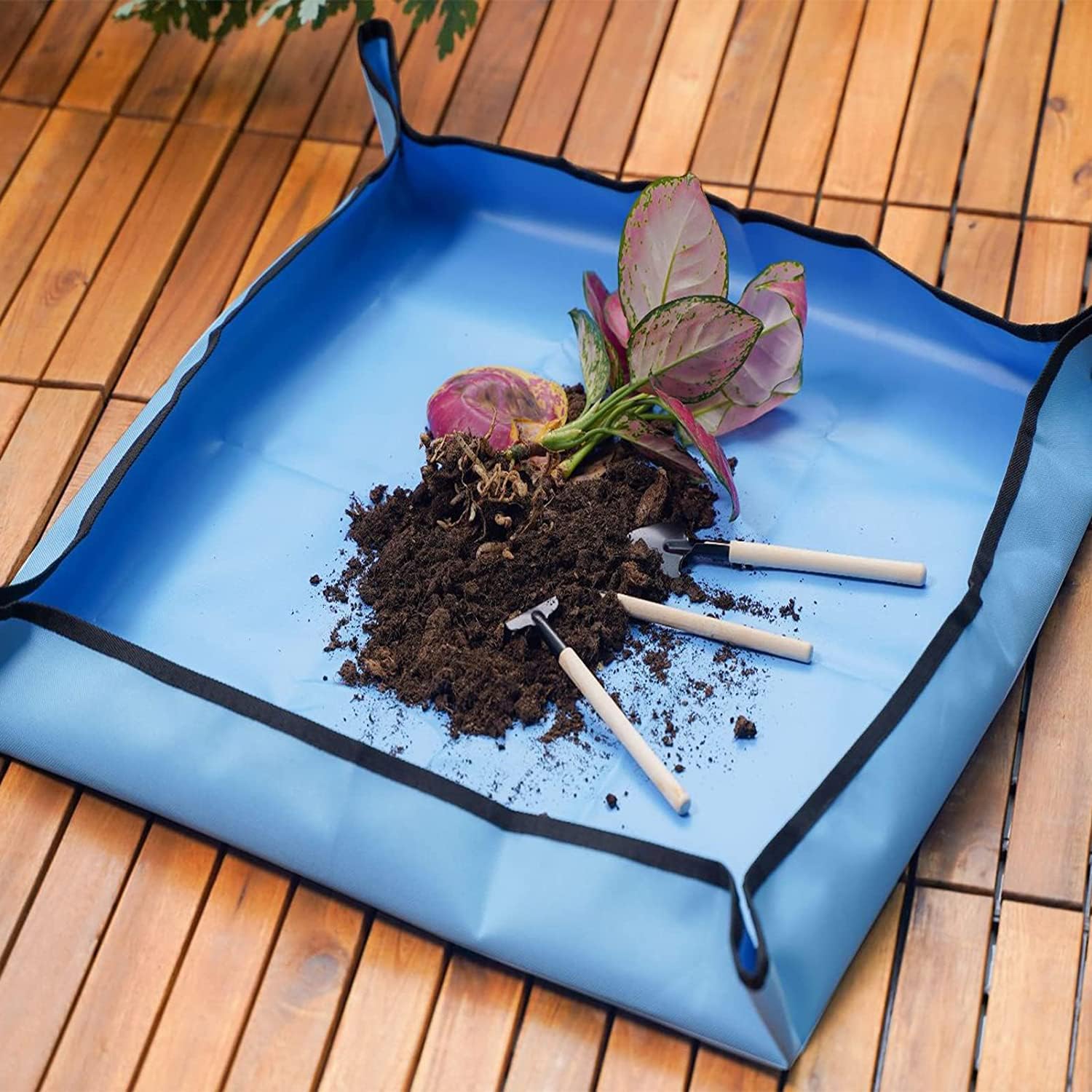 Tineke Çiçek saksı toprağı aktarımı için su geçirmez ped 65x65 cm 1 adet mavi