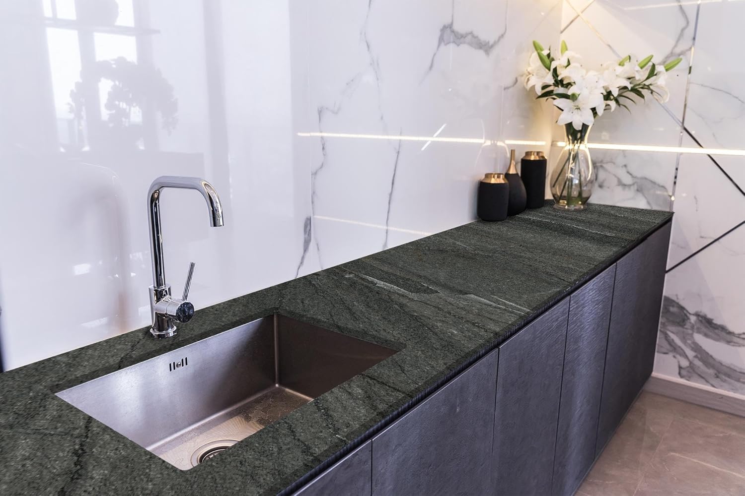 Tezgah Üstü Kaplama Folyosu Mutfak Tezgahı Kaplama Dark Grey Marble 70 cm x 4 Metre