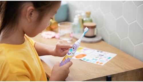 Alternative view of Sonicare Çocuklar için Şarjlı Diş Fırçası, Hassas Temizlik, Kişiselleştirilebilir ’lı Gövde, 2 Yoğunluk Ayarı, SmartTimer ve KidPacer Özellikli, HX3601/01