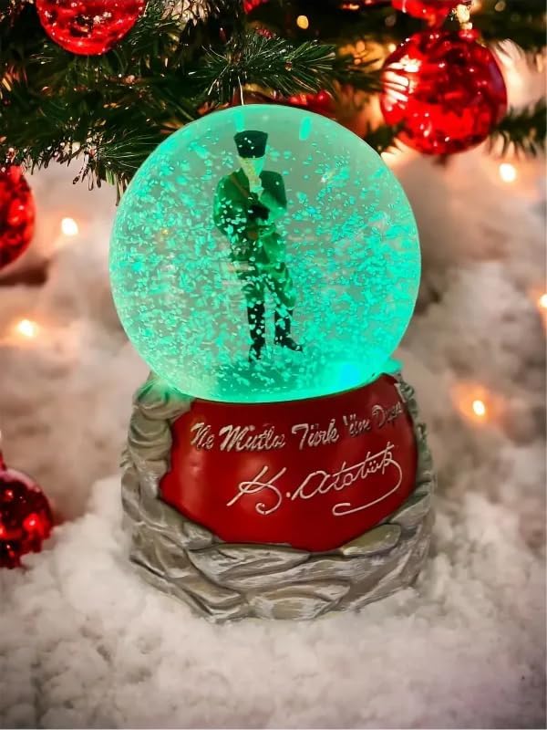 Atatürk Kar Küresi Işıklı Müzikli ve Püskürtmeli Büyük Boy Kar Küresi İzmir Marşı Müziği Çalan RGB Aydınlatmalı 15cm x 10cm