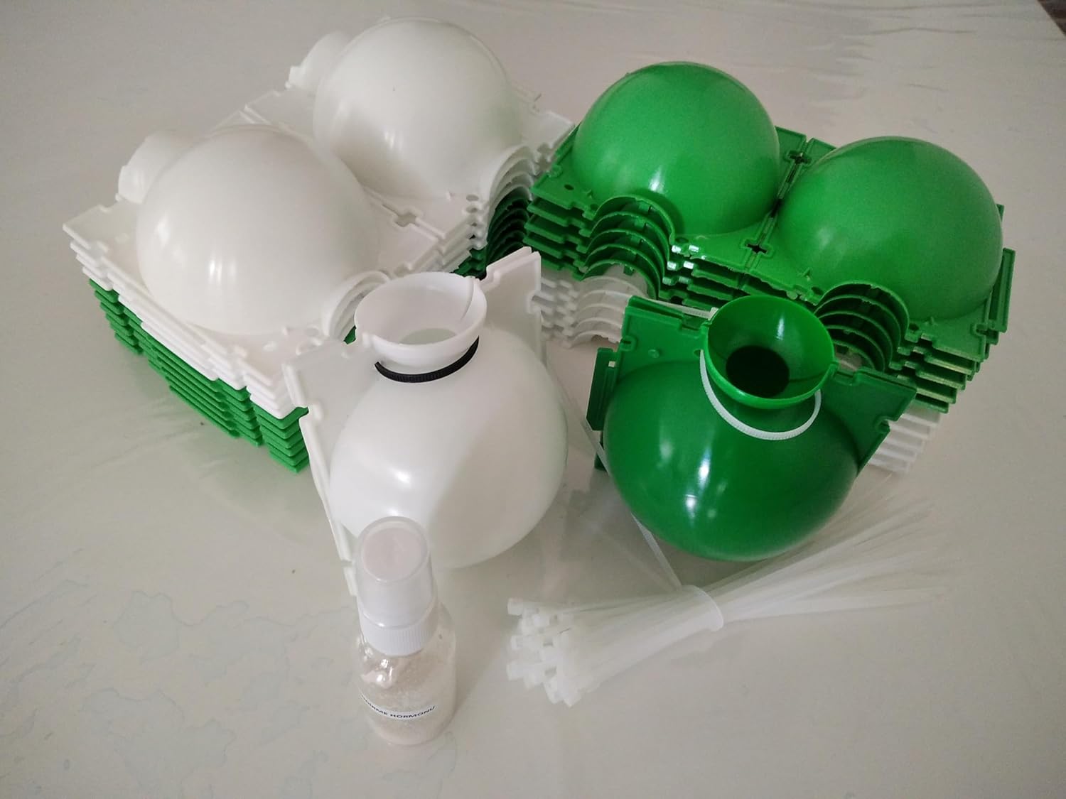 Alternative view of 20 ADET BİTKİ KÖKLENDİRME TOPU (8cm)