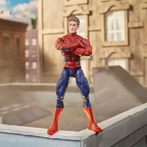 Alternative view of Hasbro Maximum Series Spider-Man Aksiyon Figürü, Spider-Man Comics