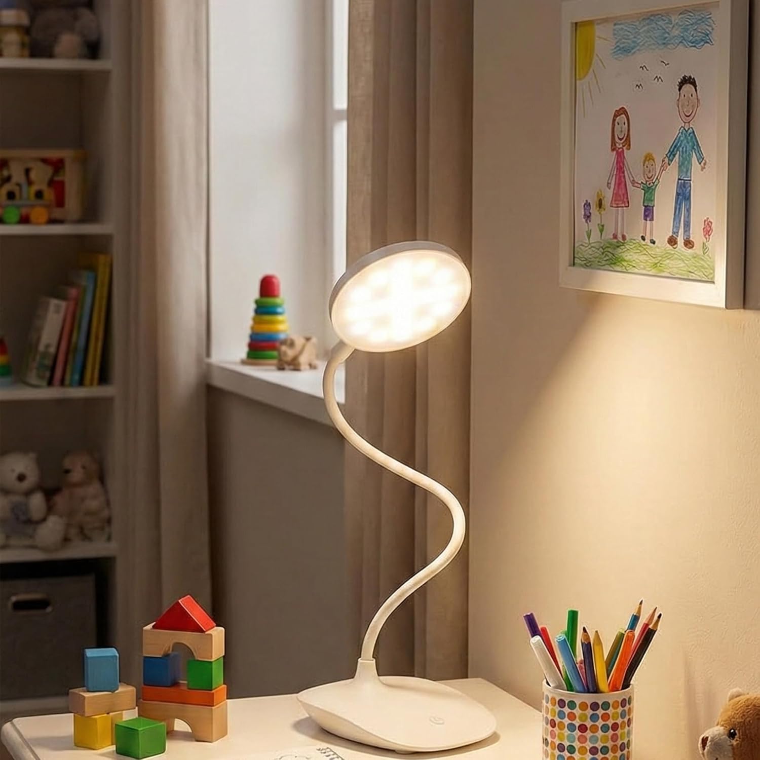 LED Şarjlı, 3 Kademe Dokunmatik Parlaklık Ayarlı, 4000K Renkli Çocuk ve Çalışma Masası İçin Esnek Gövdeli Masa Lambası (Model 1)