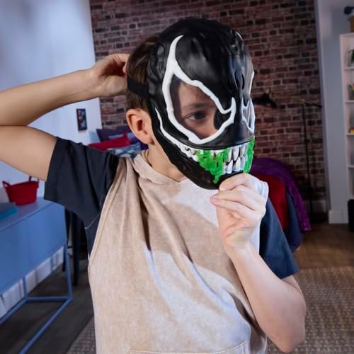 Spider-Man VenomVersus Venom Karanlıkta Parlayan Maske, Süper Kahraman Oyuncakları - İngilizce versiyonu