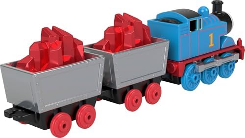 Alternative view of Thomas ve Arkadaşları oyuncak tren, birinci sınıf süslemeleri, 2 döner tekerlekli yük vagonu ve kırmızı kristal kargosuyla Mattel'in 80. Yılı küçük metal lokomotif, JFV72