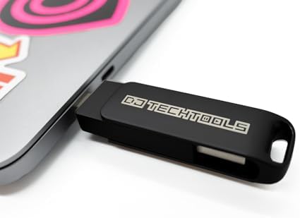 Alternative view of DJ TechTools Chroma USB Drive for DJs 128gb | Chrome