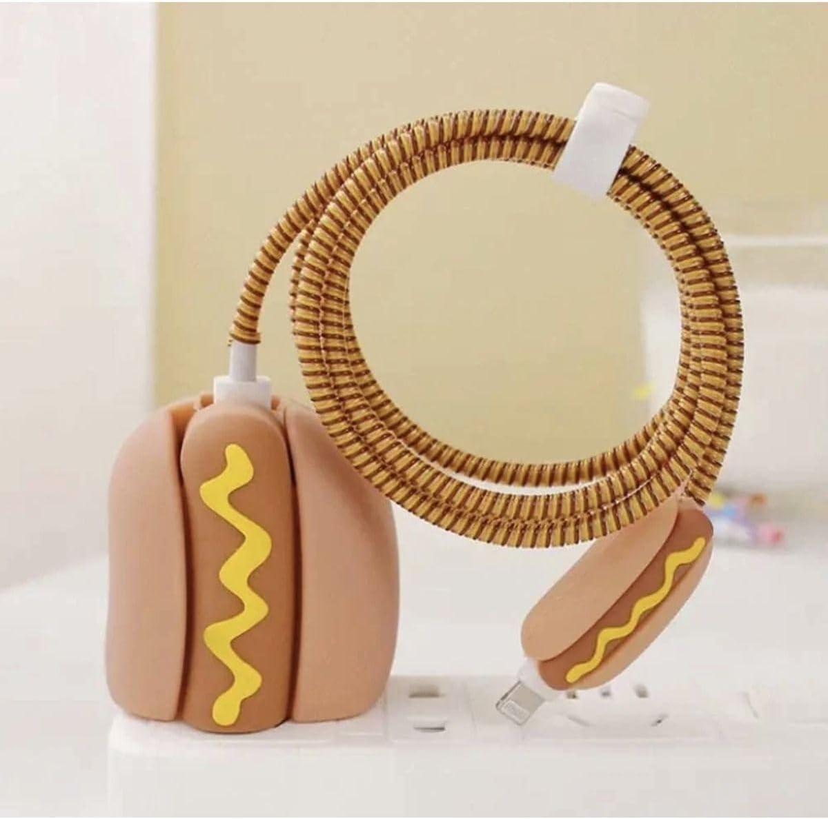 Alternative view of Telefoncuyuzco 18W/20W Şarj Başlığı İle Uyumlu 3D Animasyon Şarj Başlığı ve Kablo Koruyucu Set, Hot Dog