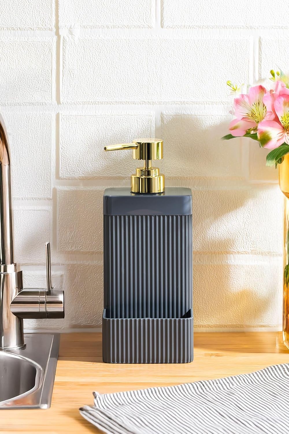 13139 Lisbone Süngerlik Hazneli Banyo Ve Mutfak Sıvı Sabunluk 550Ml