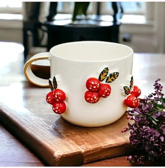Alternative view of Wonders 24 Ayar Altın Detaylı Kokina Kabartmalı El Yapımı Mug Cochina Christmas 300 ml