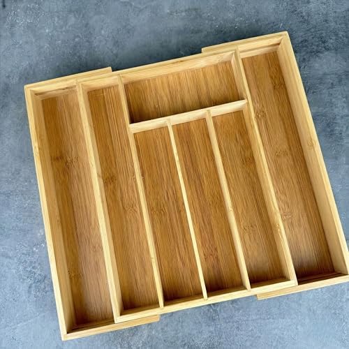 AmberHaus Bambu Ayarlanabilir Çekmece İçi Kaşıklık | Genişletilebilir Çatal Bıçak Organizeri | Doğal, Hijyenik ve Çevre Dostu Mutfak Düzenleyici (Bambu)