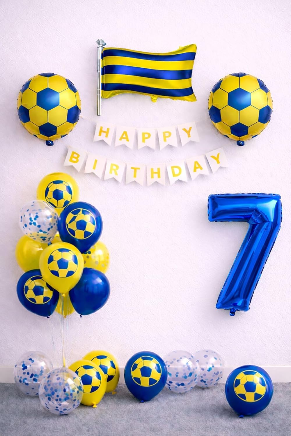 Alternative view of Sarı Lacivert 7 Yaş Futbol Temalı Doğum Günü Balon Seti