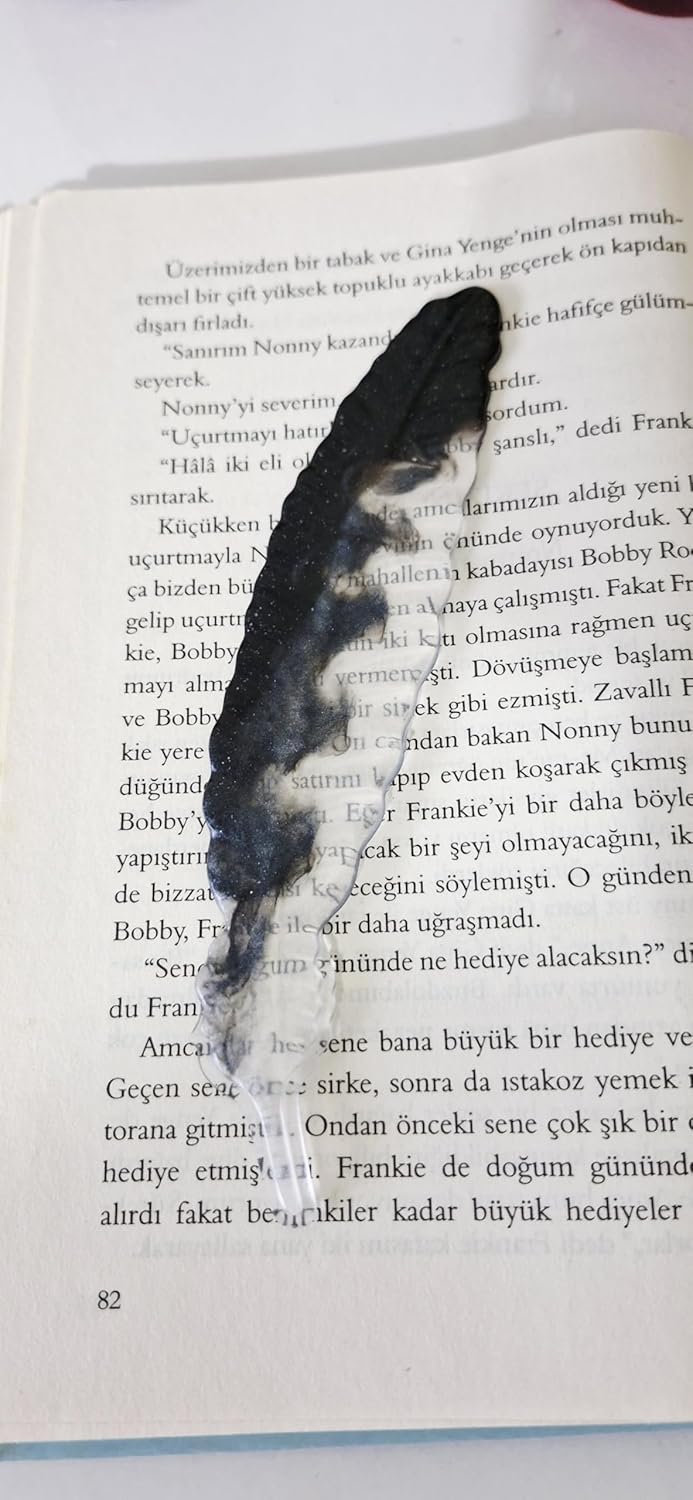 Siyah Tüy Şeklinde Kitap Ayracı, Dekoratif Tasarım