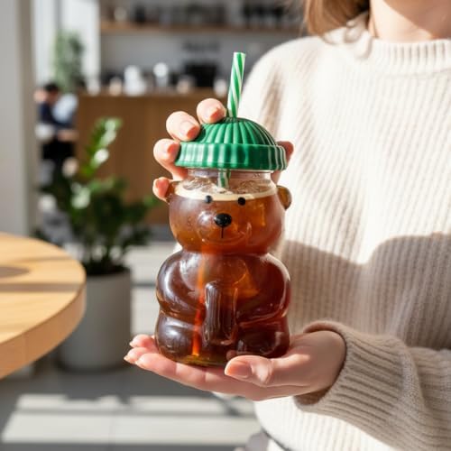 Alternative view of Sevimli Ayıcık Figürlü Borosilikat Cam Bardak 580 ml - Silikon Kapaklı ve Pipetli Lüx Barista Soğuk İçecek Bardağı (YEŞİL)