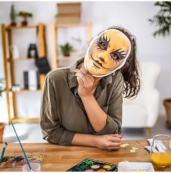 Alternative view of TAKALOĞLU MASKE BOYAMA SETİİ