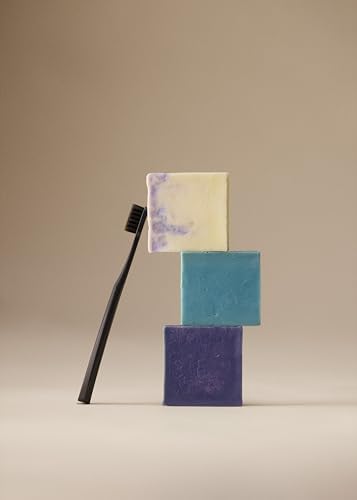 Alternative view of - Humble Brush Adult Soft - 7.000 Kıl İçeren Bitki Bazlı Diş Fırçası (Renk Asortili)