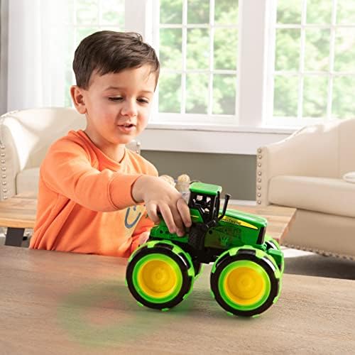 Alternative view of Deere Treads Işıklı Traktör