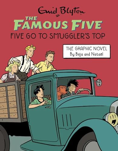 Alternative view of Famous Five Graphic Novel: Five Go to Smuggler's Top: Book 4