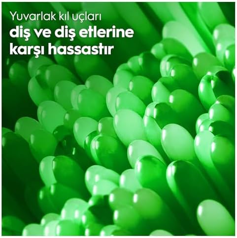 Alternative view of Pro-Expert Derinlemesine Temizlik Diş Fırçası, Orta Sertlikte Fırça Kılları, 2 Adet