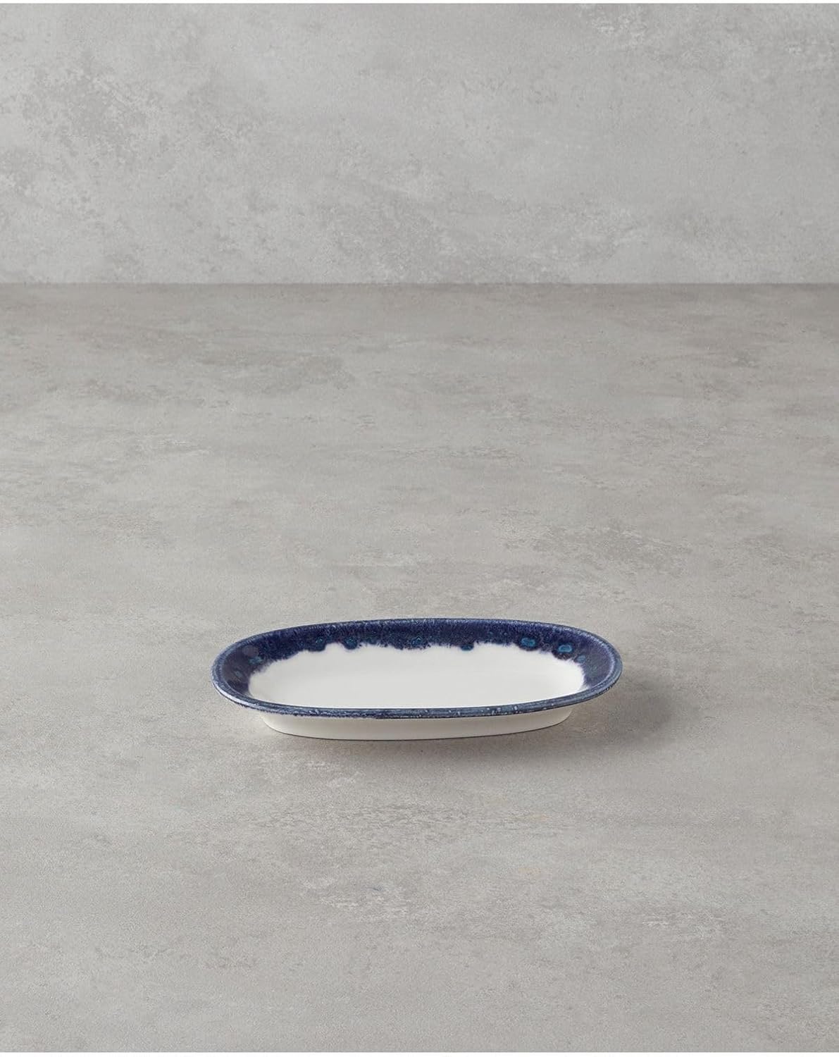 Alternative view of Larry Porselen Kayık Tabak 19 Cm Lacivert
