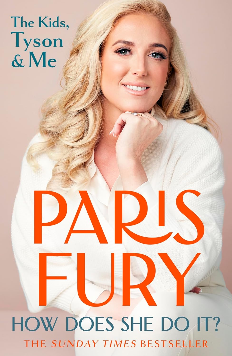 How Does She Do It?: The bestselling autobiography from the star of Netflix smash hit At Home with the Furys and wife of 'Gypsy King' Tyson Fury
