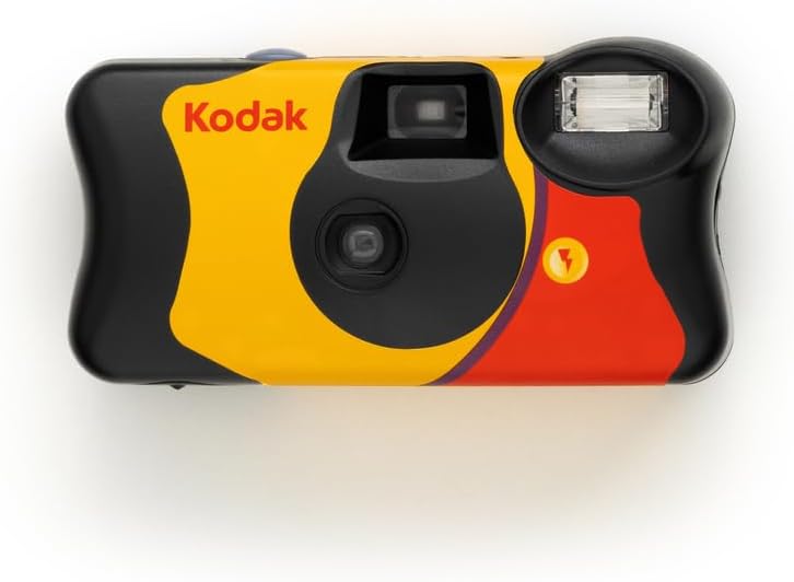 Alternative view of Fun Saver 27 + 12 3920949 tek kullanımlık kamera (3 m flaş aralığı, 135 film formatı, 800 film hassasiyeti (ISO), 39 adet resim) sarı/gri/kırmızı