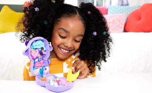 Polly Pocket bebekler ve oyun seti, kuzucuk şeklinde taşınabilir Rüyalar Diyarı mini oyun seti, 1 mikro bebek, tek boynuzlu at figürü, yiyecek ve moda tasarımı aksesuarları, JCB15 - Görsel 3
