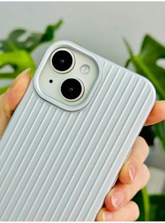 Iphone 13-14 ve 15 ile Uyumlu 3d Serrated Kabartma Parlak Silikon Kılıf - Görsel 3