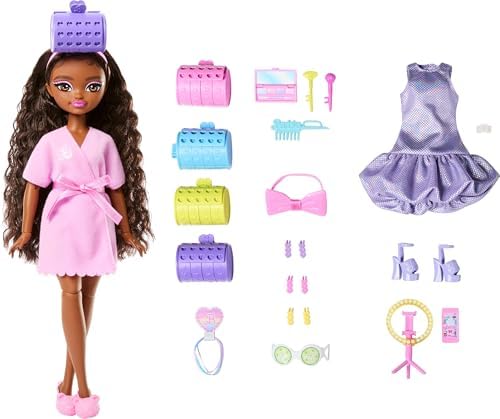 Dream Besties İLE HAZIRLAN şekillendirilmiş saçlı 'Brooklyn' bebek, sürpriz saç aksesuarları ve 15'ten fazla görünüm, JGG39