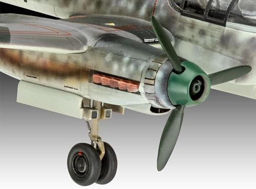 Alternative view of Model Uçak Seti Arado AR-240