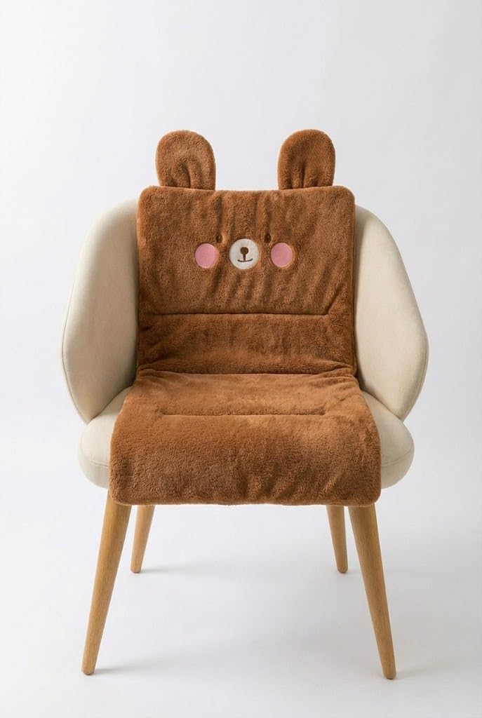 Ayıcık Emojili Peluş Sandalye ve Koltuk Minderi – 65x42 cm, Lastikli Sırt Destekli Minder, Yumuşak Peluş Kumaş, Arkası Lastikli Tasarım, Ev ve Ofis Sandalyeleri İçin Oturma Minderi (Kahve)