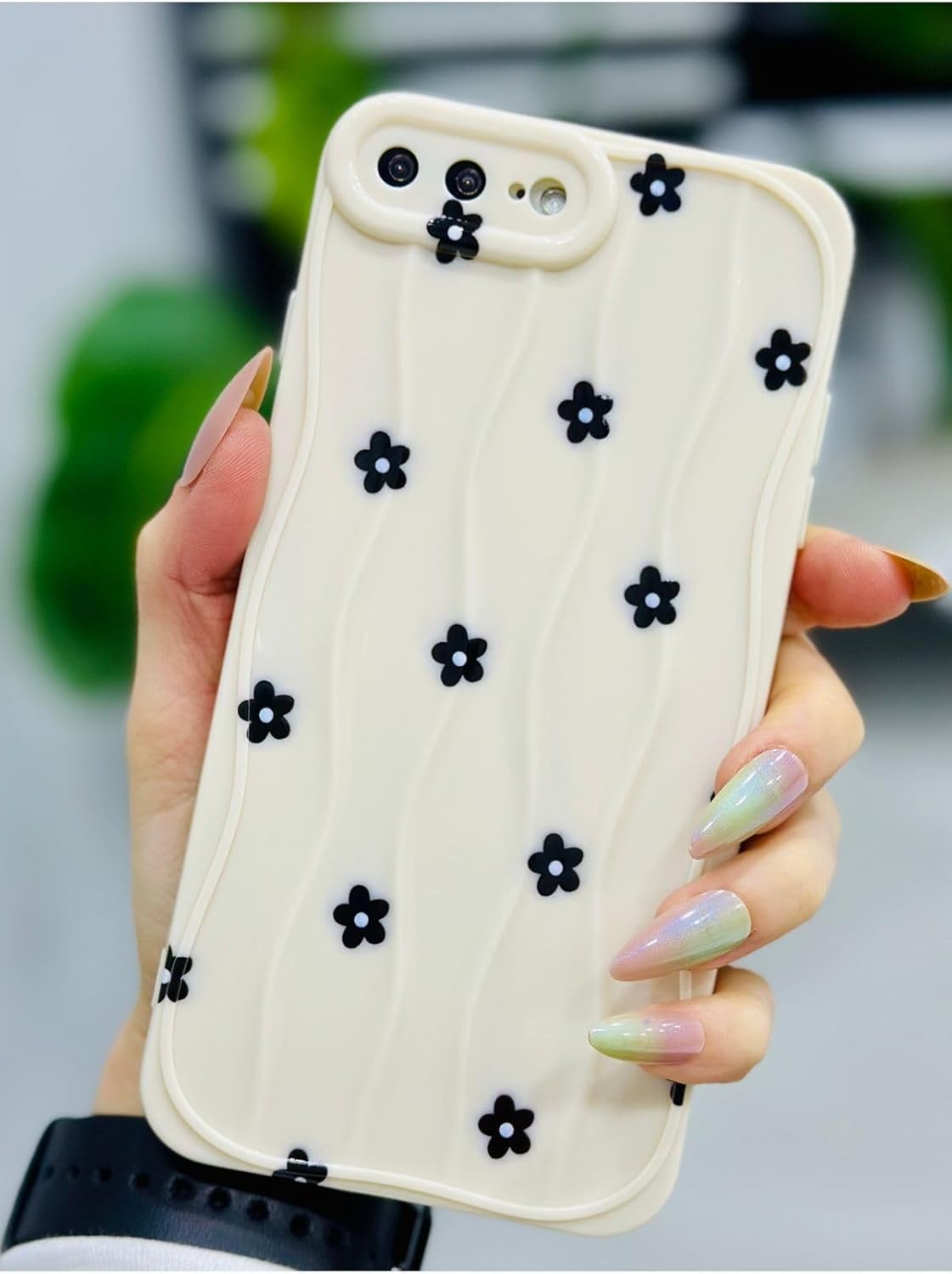 Alternative view of Iphone 7 Plus Ve 8 Plus ile Uyumlu SİYAH PAPATYA Baskılı Lansman Silikon Kılıf