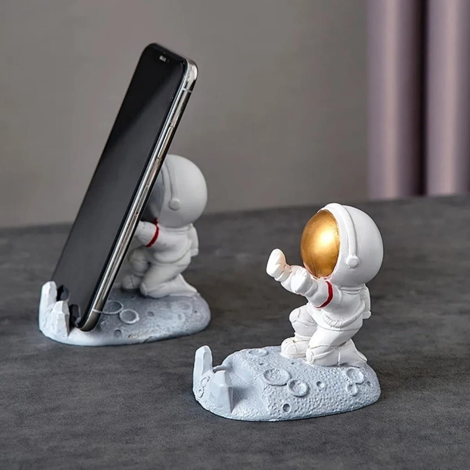 ASTRONOT TELEFON STANDI TELEFON TUTUCU TABLET STANDI ERGONOMİK VE İŞİNİZİ KOLAYLAŞTIRIR KİBAR VE ŞIK GÖRÜNÜMÜ İLE TAHMİNİNİZDEN ÇOK İŞ YAPAR DEKORATİF YAPISI İLE HOŞ BİR GÖRÜNTÜ SUNAR (GÜMÜŞ KAFA) - Görsel 3
