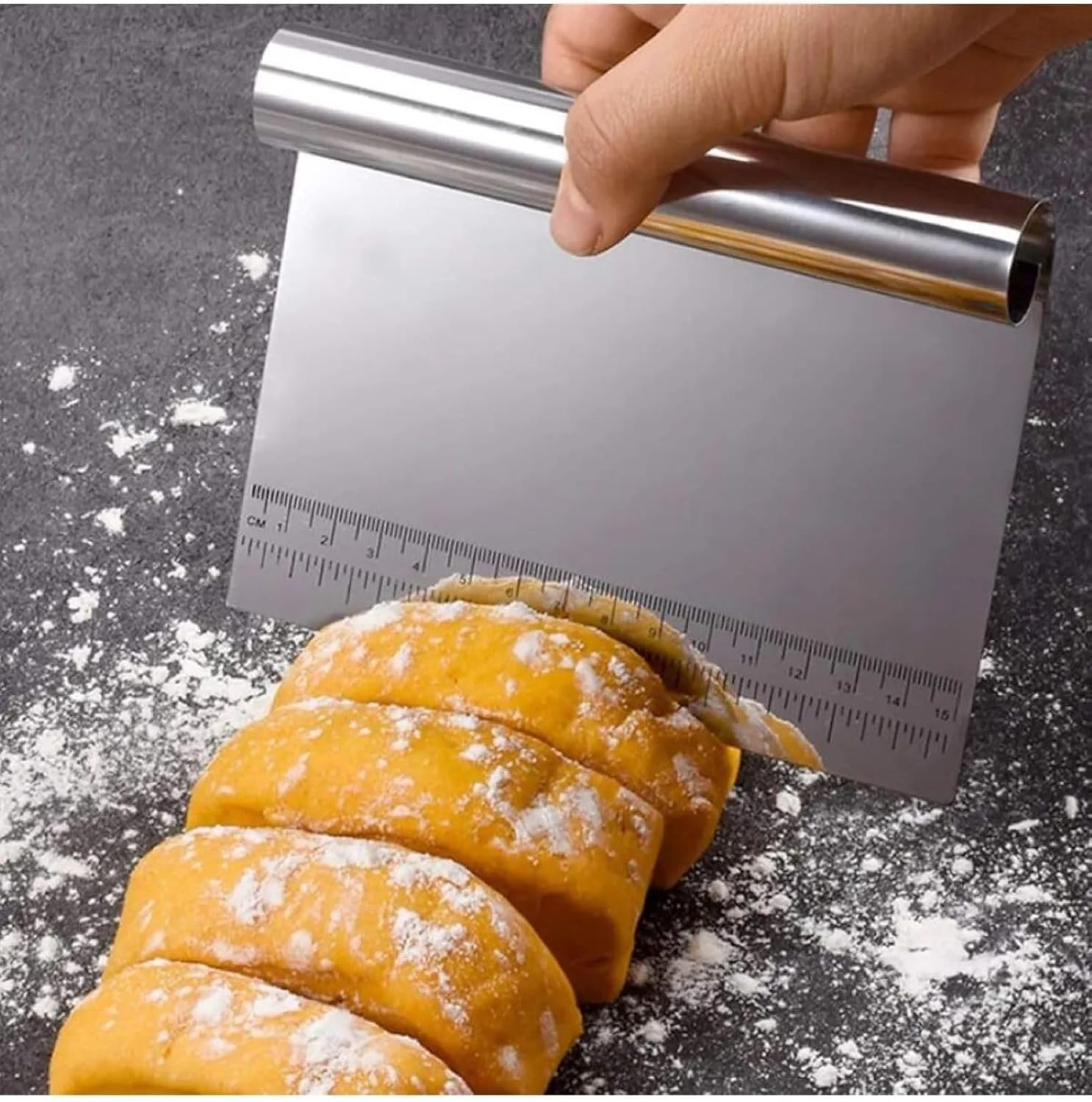 Paslanmaz Çelik Hamur Kesme ve Kazıyıcı Spatula Ölçü Çizgili Pasta Kek Kesici Aparat - Görsel 3