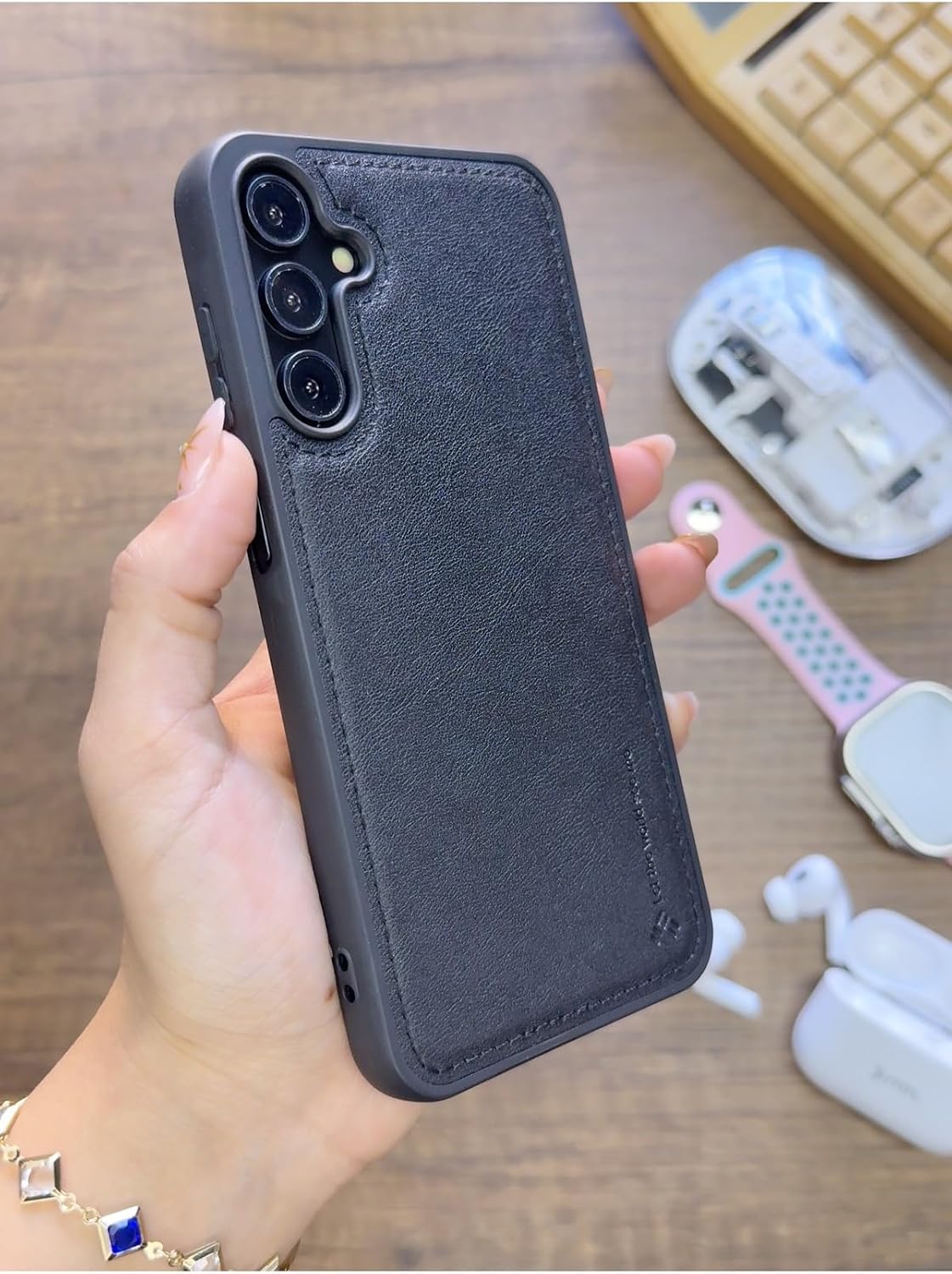 Alternative view of Premium Deri Dokulu Darbelere Karşı Dayanıklı Nazal Silikon Kılıf Siyah  Galaxy A34 ile uyumlu